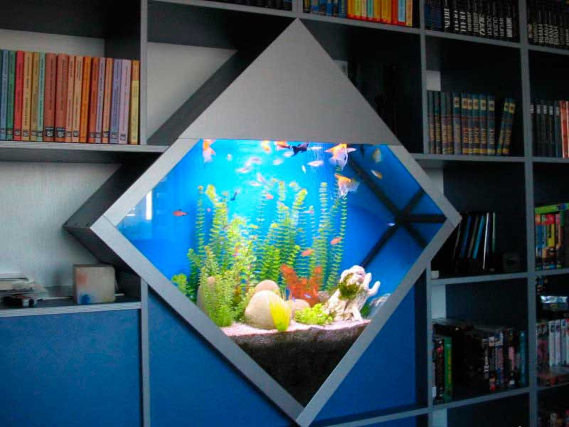 Встроенный аквариум в детской